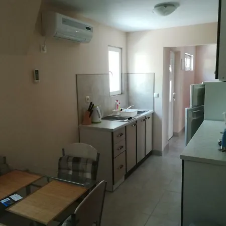 Vito Apartman Nin