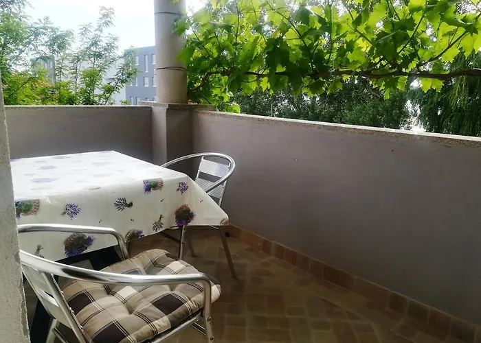 Vito Apartman Nin