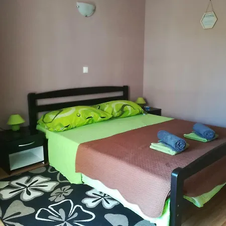 Vito דירה נין